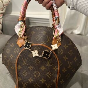 AUTHENTIC Ellipse PM handbag